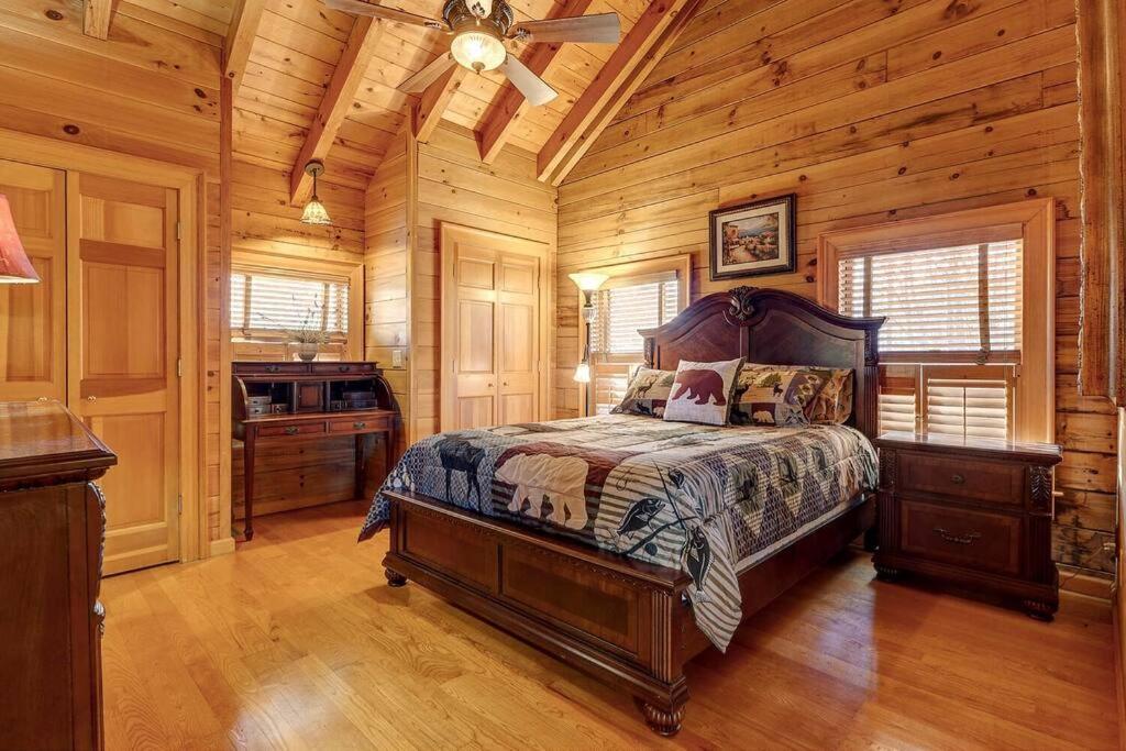 Blue Ridge Bliss- Spacious Cabin, Pets, Hot Tub! Eksteriør billede