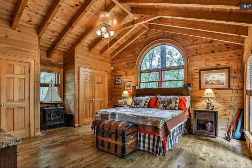 Blue Ridge Bliss- Spacious Cabin, Pets, Hot Tub! Eksteriør billede