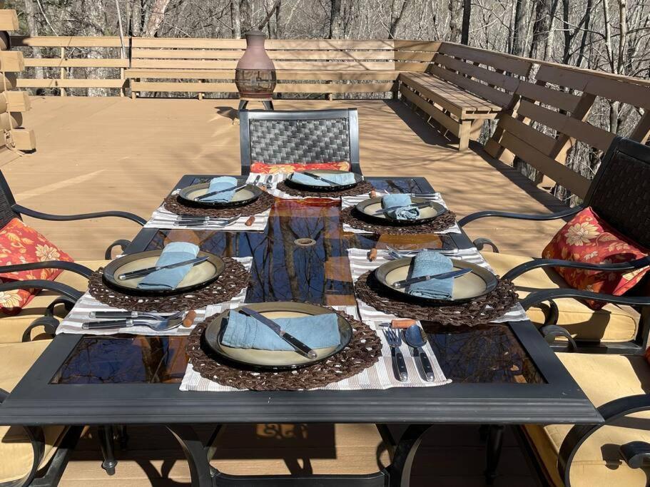 Blue Ridge Bliss- Spacious Cabin, Pets, Hot Tub! Eksteriør billede