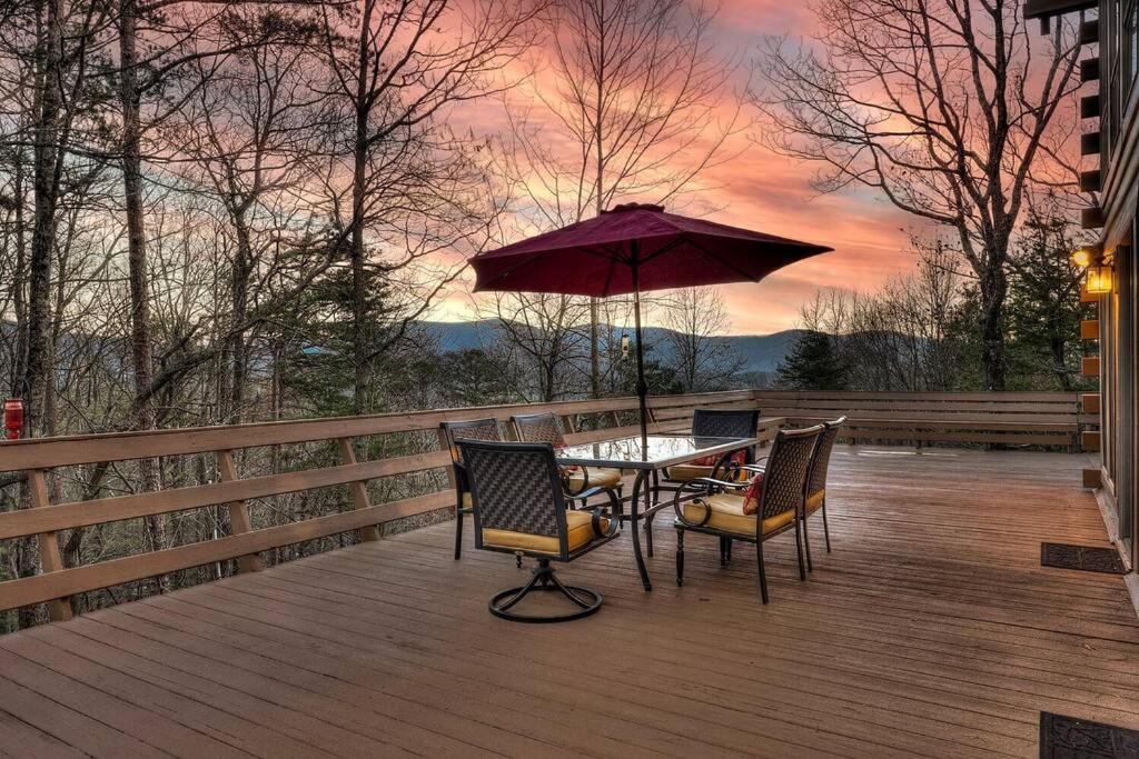 Blue Ridge Bliss- Spacious Cabin, Pets, Hot Tub! Eksteriør billede