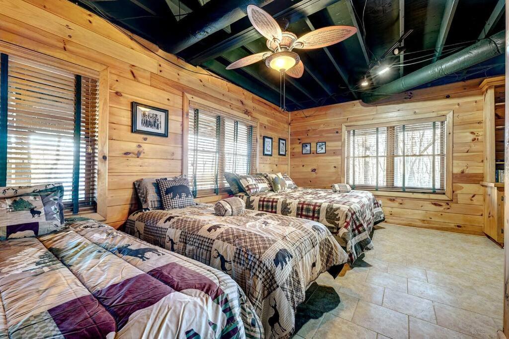 Blue Ridge Bliss- Spacious Cabin, Pets, Hot Tub! Eksteriør billede