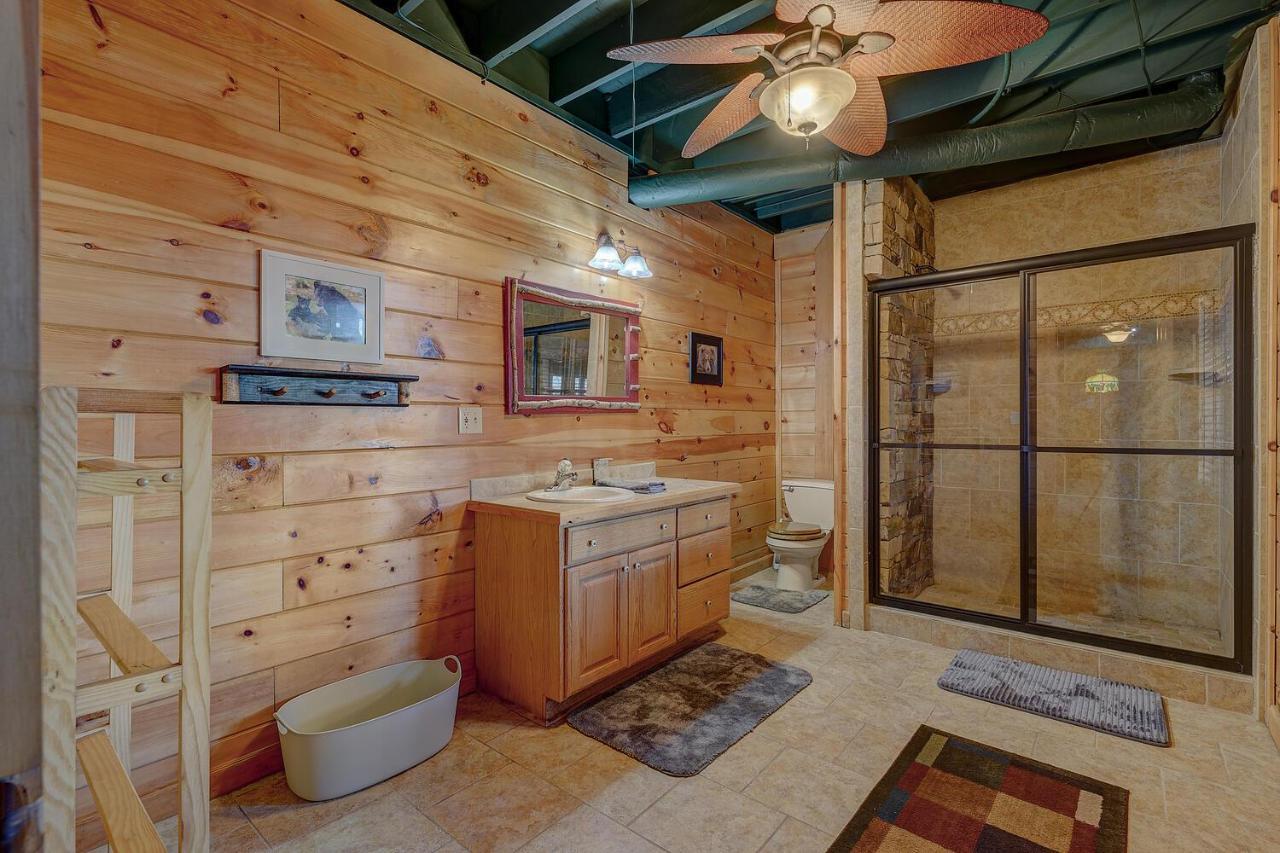 Blue Ridge Bliss- Spacious Cabin, Pets, Hot Tub! Eksteriør billede